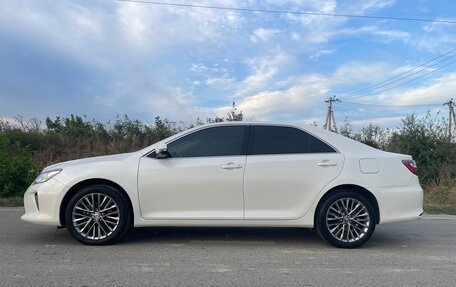 Toyota Camry, 2017 год, 2 143 000 рублей, 3 фотография