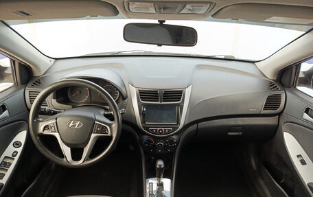 Hyundai Solaris II рестайлинг, 2012 год, 550 000 рублей, 18 фотография