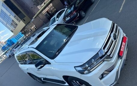 Toyota Land Cruiser 200, 2017 год, 5 500 000 рублей, 1 фотография