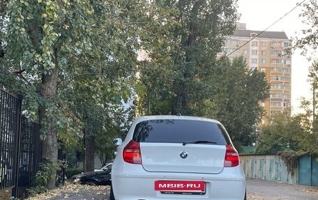 BMW 1 серия, 2011 год, 795 000 рублей, 10 фотография