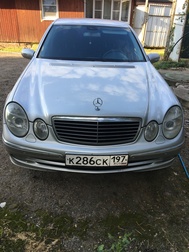 Mercedes-Benz E-Класс W211, 2002 год, 800 000 рублей, 1 фотография