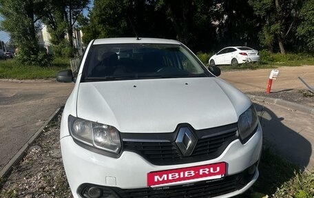 Renault Logan II, 2018 год, 330 000 рублей, 3 фотография