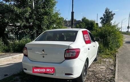 Renault Logan II, 2018 год, 330 000 рублей, 2 фотография