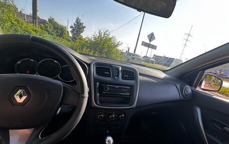 Renault Logan II, 2018 год, 330 000 рублей, 10 фотография