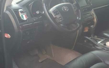 Toyota Land Cruiser 200, 2011 год, 3 500 000 рублей, 4 фотография