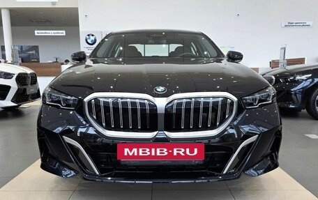 BMW 5 серия, 2025 год, 8 800 000 рублей, 2 фотография