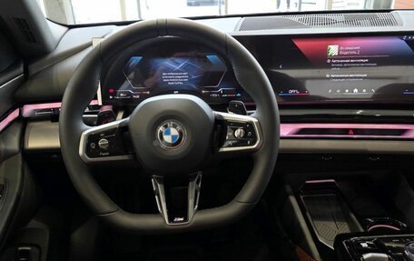 BMW 5 серия, 2025 год, 8 800 000 рублей, 14 фотография