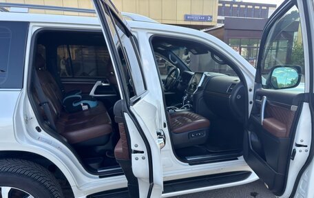 Toyota Land Cruiser 200, 2017 год, 5 500 000 рублей, 11 фотография