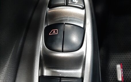 Nissan Juke II, 2011 год, 860 000 рублей, 20 фотография