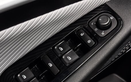 Geely Emgrand, 2023 год, 1 639 000 рублей, 9 фотография