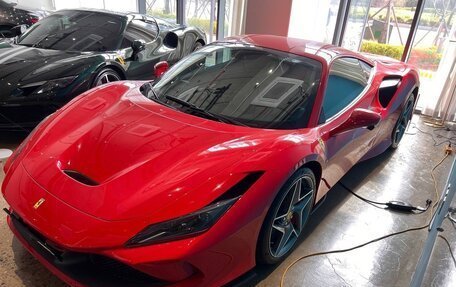 Ferrari F8, 2021 год, 24 500 000 рублей, 2 фотография
