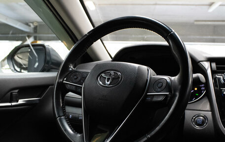 Toyota Camry, 2018 год, 2 449 000 рублей, 8 фотография