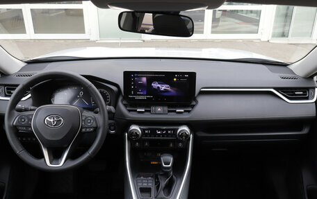 Toyota RAV4, 2025 год, 4 290 000 рублей, 4 фотография