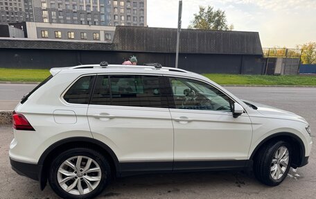 Volkswagen Tiguan II, 2018 год, 2 700 000 рублей, 3 фотография