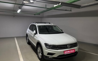 Volkswagen Tiguan II, 2018 год, 2 700 000 рублей, 1 фотография