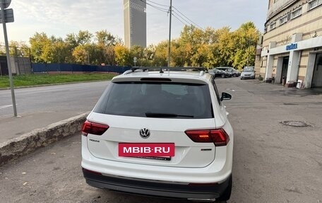 Volkswagen Tiguan II, 2018 год, 2 700 000 рублей, 4 фотография