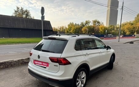 Volkswagen Tiguan II, 2018 год, 2 700 000 рублей, 9 фотография