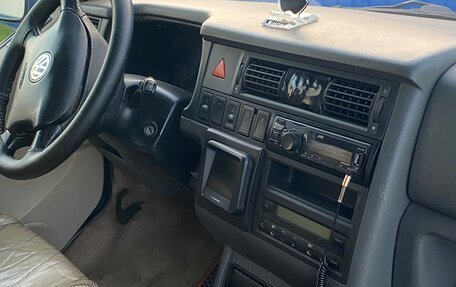 Volkswagen Caravelle T4, 1999 год, 560 000 рублей, 3 фотография