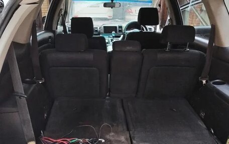 Toyota Wish II, 2005 год, 675 000 рублей, 4 фотография