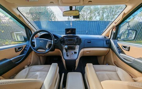 Hyundai Grand Starex Grand Starex I рестайлинг 2, 2019 год, 2 800 000 рублей, 8 фотография
