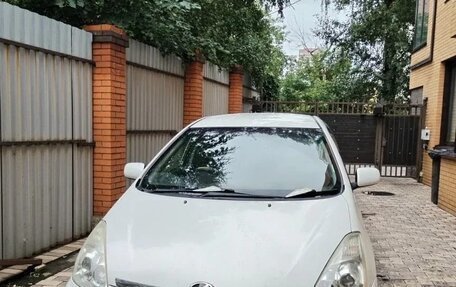 Toyota Wish II, 2005 год, 675 000 рублей, 15 фотография