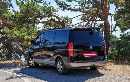 Hyundai Grand Starex Grand Starex I рестайлинг 2, 2019 год, 2 800 000 рублей, 5 фотография