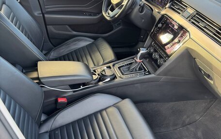 Volkswagen Passat B8 рестайлинг, 2020 год, 3 180 000 рублей, 12 фотография