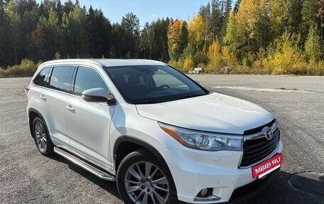 Toyota Highlander III, 2014 год, 3 050 000 рублей, 7 фотография