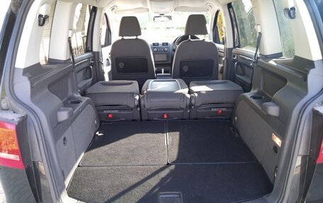 Volkswagen Touran III, 2011 год, 1 130 000 рублей, 5 фотография