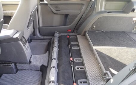 Volkswagen Touran III, 2011 год, 1 130 000 рублей, 20 фотография