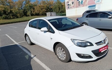 Opel Astra J, 2014 год, 1 270 000 рублей, 5 фотография