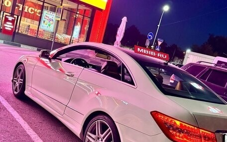 Mercedes-Benz E-Класс, 2012 год, 1 400 000 рублей, 5 фотография