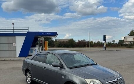 Toyota Avensis III рестайлинг, 2003 год, 720 000 рублей, 2 фотография