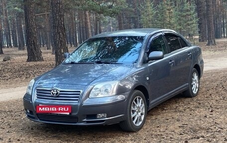 Toyota Avensis III рестайлинг, 2003 год, 720 000 рублей, 5 фотография