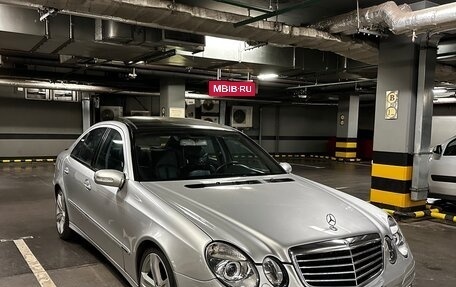 Mercedes-Benz E-Класс, 2003 год, 950 000 рублей, 1 фотография