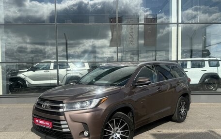 Toyota Highlander III, 2019 год, 2 995 000 рублей, 1 фотография