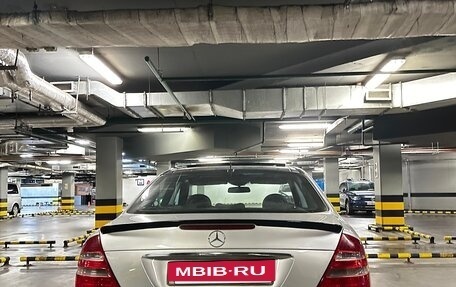 Mercedes-Benz E-Класс, 2003 год, 950 000 рублей, 8 фотография