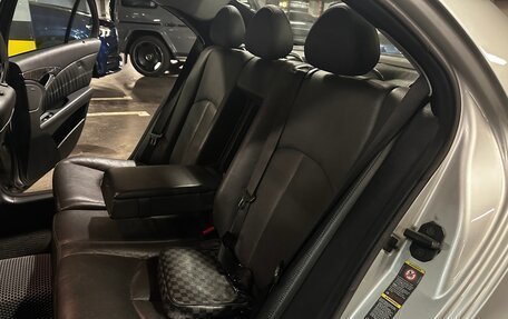 Mercedes-Benz E-Класс, 2003 год, 950 000 рублей, 11 фотография