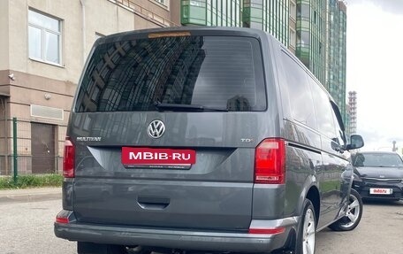Volkswagen Caravelle T6 рестайлинг, 2016 год, 3 500 000 рублей, 2 фотография