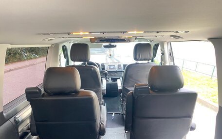 Volkswagen Caravelle T6 рестайлинг, 2016 год, 3 500 000 рублей, 10 фотография