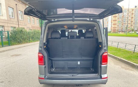 Volkswagen Caravelle T6 рестайлинг, 2016 год, 3 500 000 рублей, 8 фотография