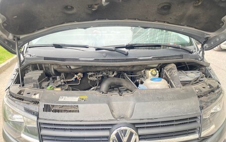 Volkswagen Caravelle T6 рестайлинг, 2016 год, 3 500 000 рублей, 12 фотография