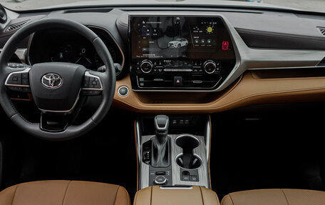 Toyota Highlander, 2025 год, 5 420 000 рублей, 15 фотография