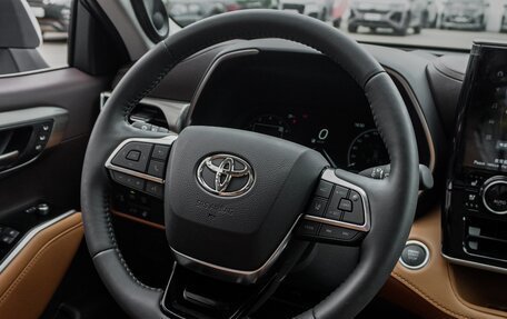 Toyota Highlander, 2025 год, 5 420 000 рублей, 14 фотография