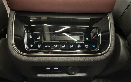 Infiniti QX80, 2024 год, 16 290 000 рублей, 19 фотография