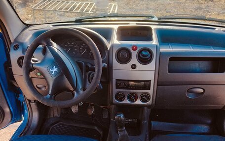 Peugeot Partner II рестайлинг 2, 2010 год, 370 000 рублей, 2 фотография