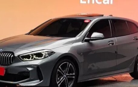 BMW 1 серия, 2022 год, 2 213 000 рублей, 6 фотография