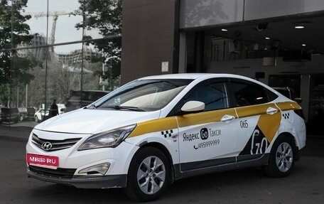 Hyundai Solaris II рестайлинг, 2016 год, 575 000 рублей, 1 фотография