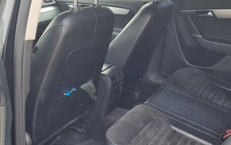 Volkswagen Passat B7, 2012 год, 1 090 000 рублей, 6 фотография