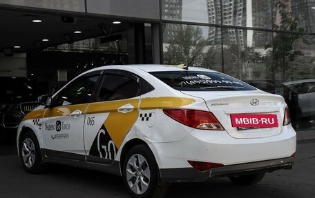 Hyundai Solaris II рестайлинг, 2016 год, 575 000 рублей, 7 фотография